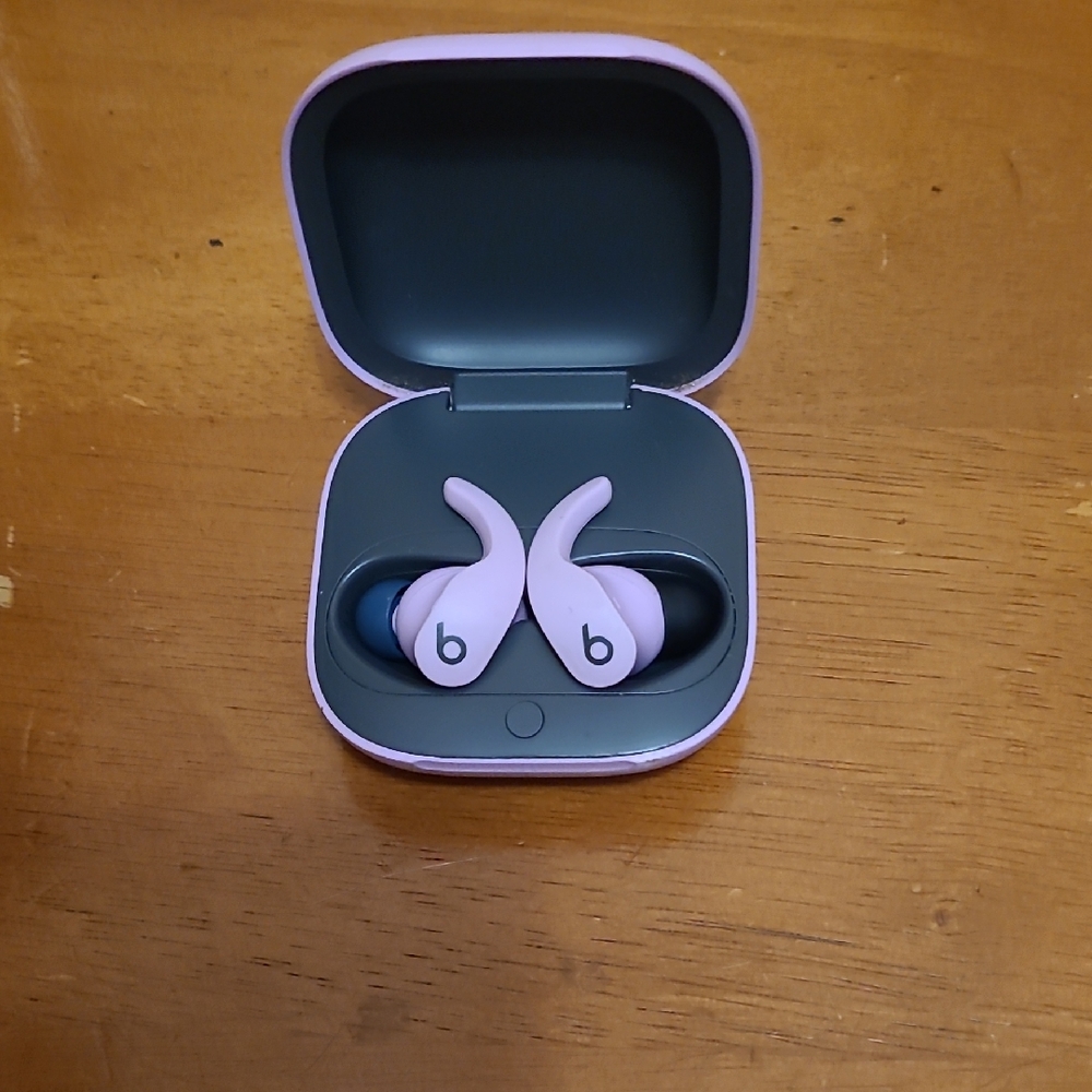 Beats Fit Pro Wireless Earbuds with Charging Case